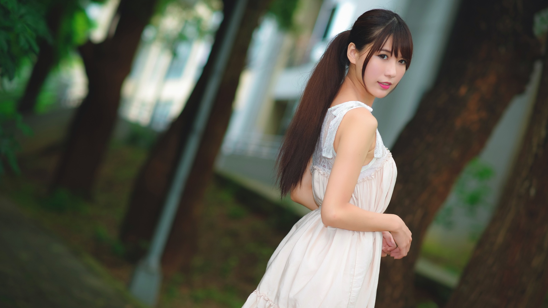 我们红唇私语无码版
